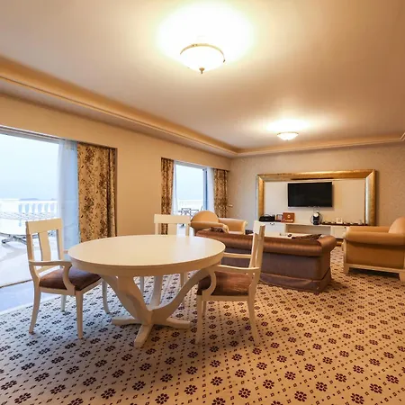 Nirvana Dolce Resort